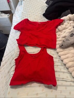 Red Ribbed V-Neck Crop Top - Women